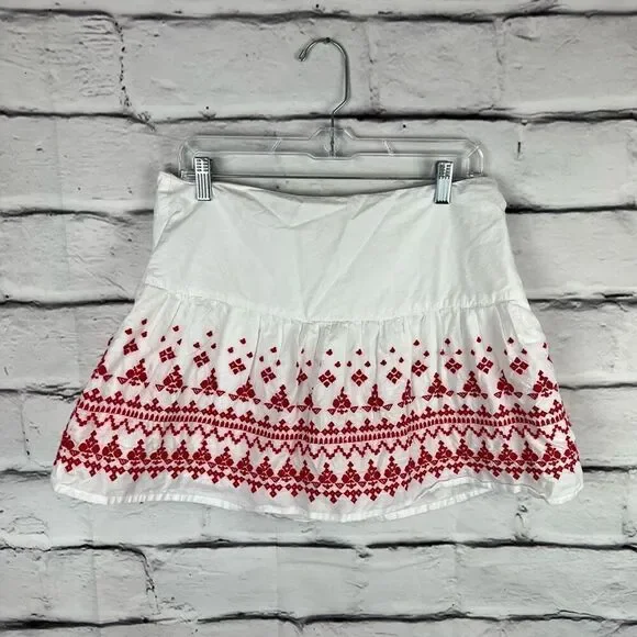 Vineyard Vines Women's Size 8 White Mini Skirt Red Embroidery Casual - Picture 3 of 9